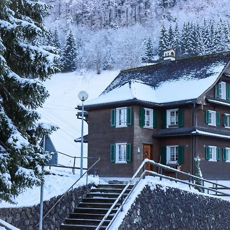 Апартаменты Szilvias Bergwiesenblick - Emmetten Ganze Etage - 4 Zimmer Экстерьер фото